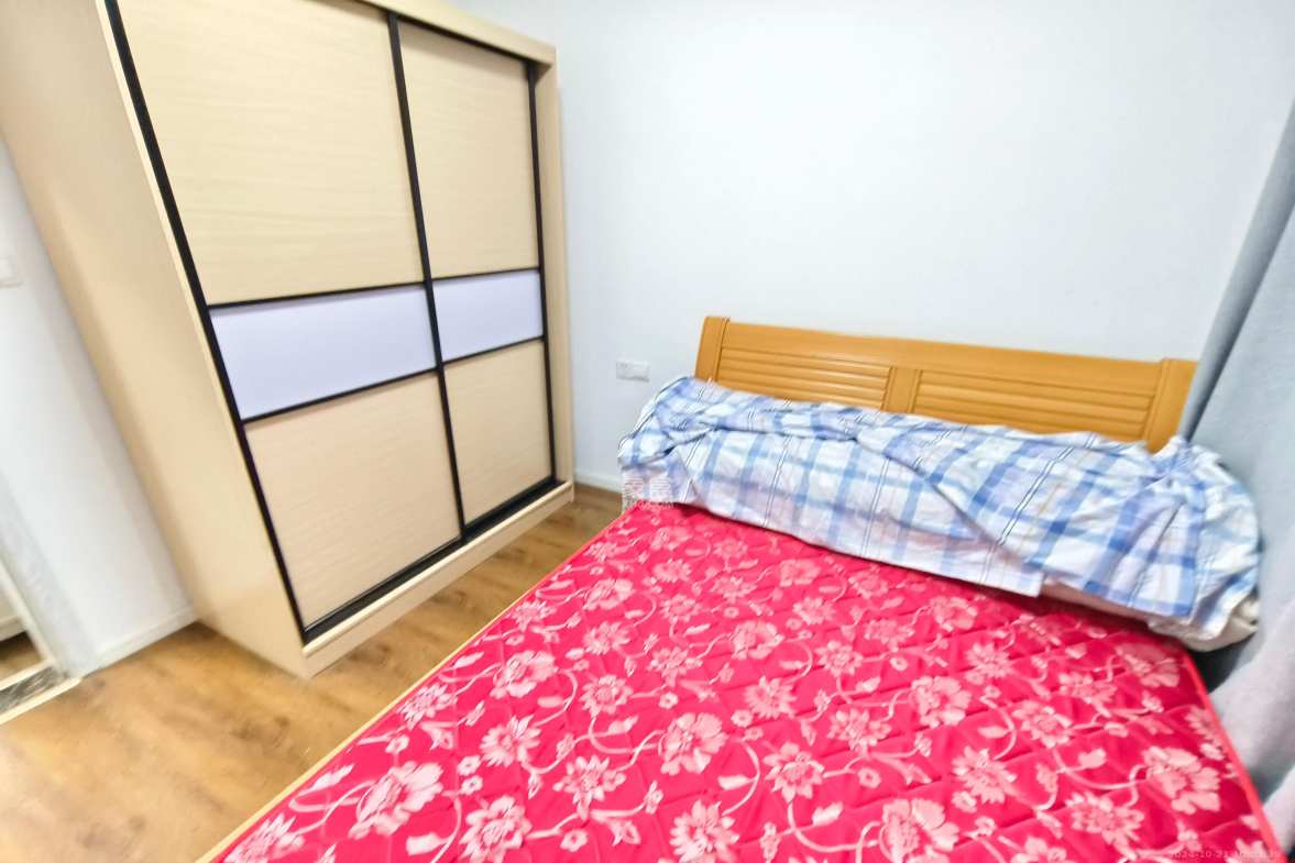 梅溪鑫苑名家  4室2厅2卫   2800.00元/月室内图