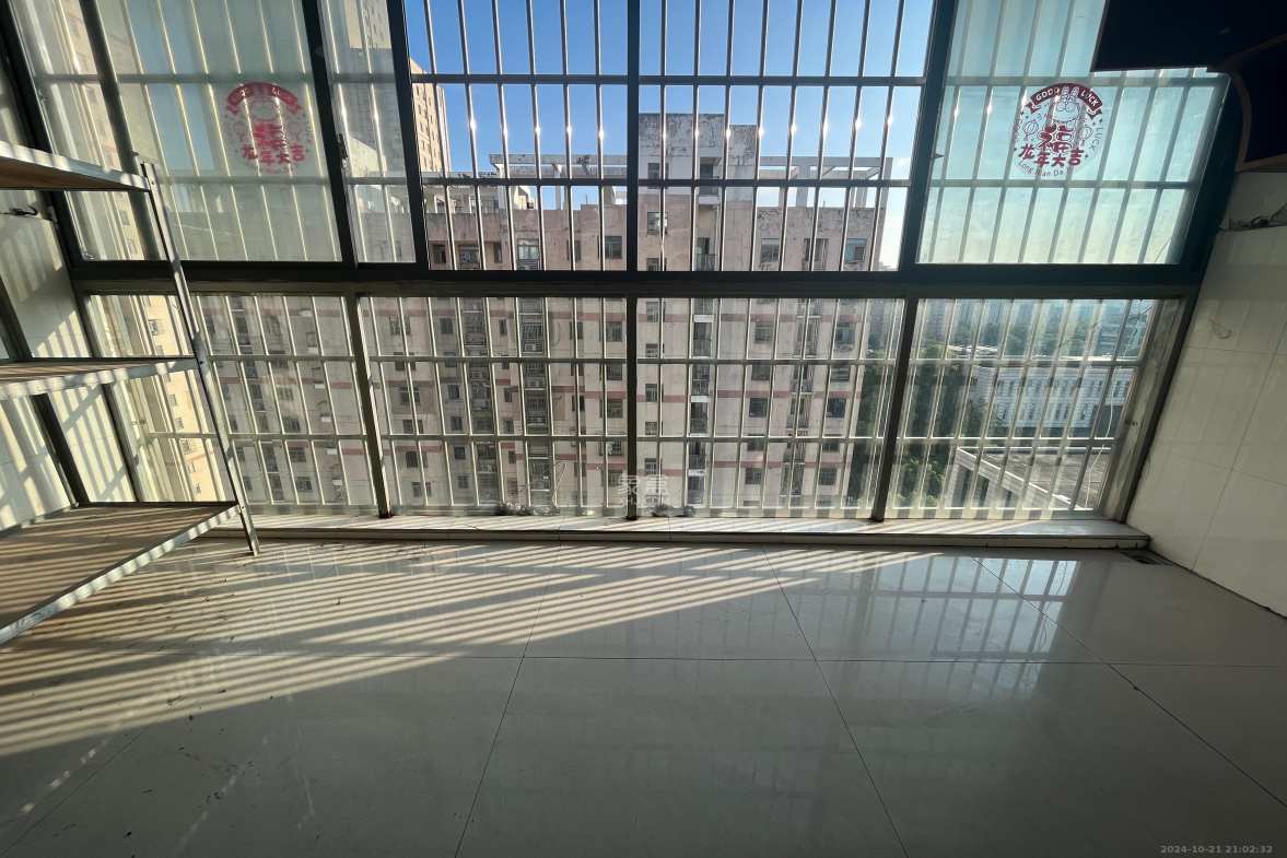 盛大泽西城（盛大.西城天下）  3室2厅2卫   2500.00元/月室内图