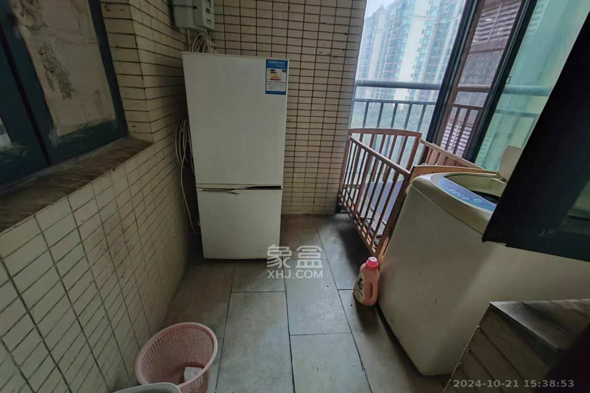恒大名都  3室2厅2卫   1550.00元/月室内图