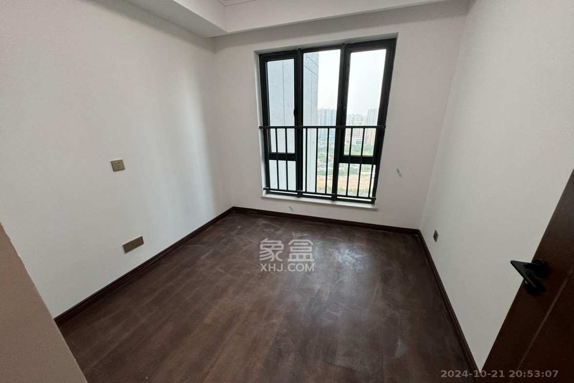 绿地长沙城际空间站(绿地新里佳苑) 3室2厅1卫 4200.0元/月 绿地长沙城际空间站(绿地新里佳苑) 3室2厅1卫 4200.0元/月室内图