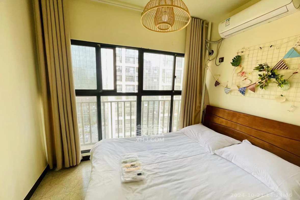 中城丽景香山园  3室2厅2卫   3500.00元/月室内图