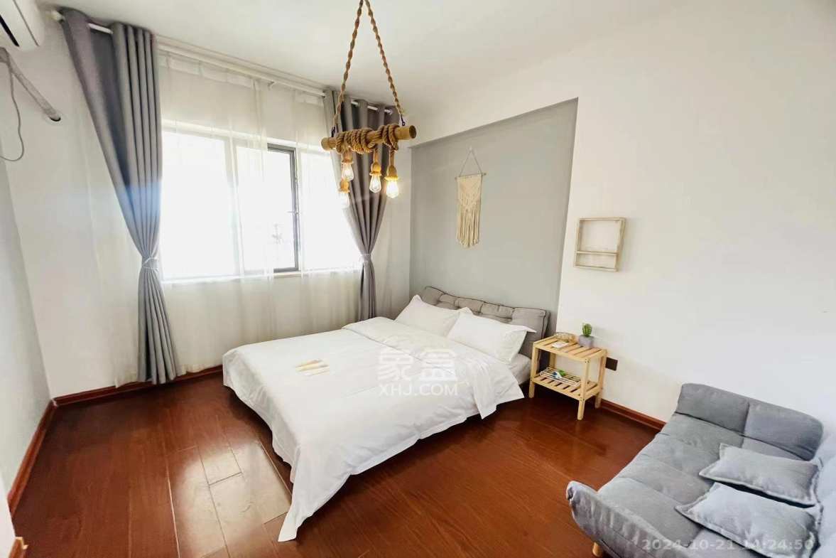 中城丽景香山园  3室2厅2卫   3500.00元/月室内图