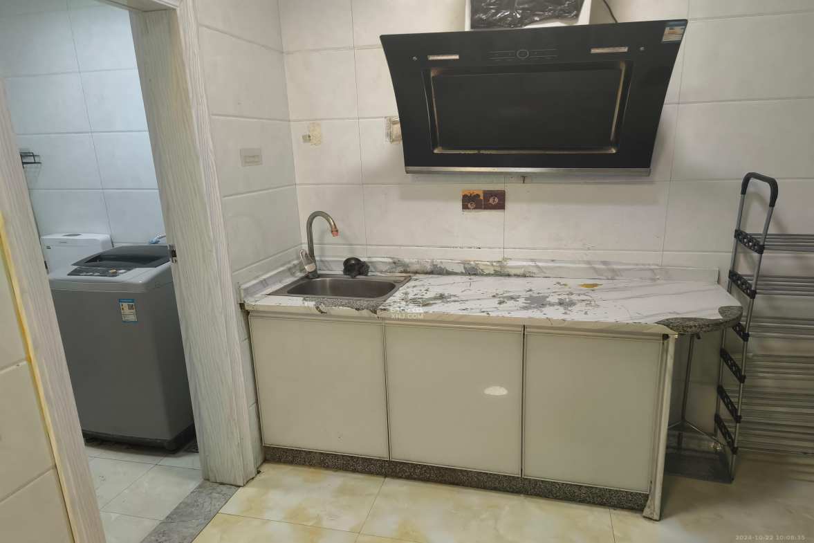 联丰小区  1室1厅1卫    1000.0元/月 联丰小区  1室1厅1卫    1000.0元/月室内图