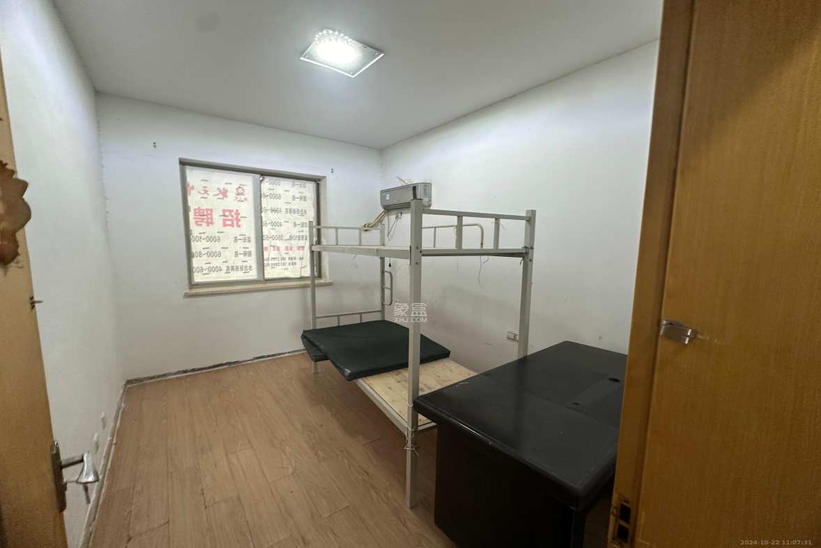 白沙湾嘉园  4室2厅2卫   3200.00元/月室内图