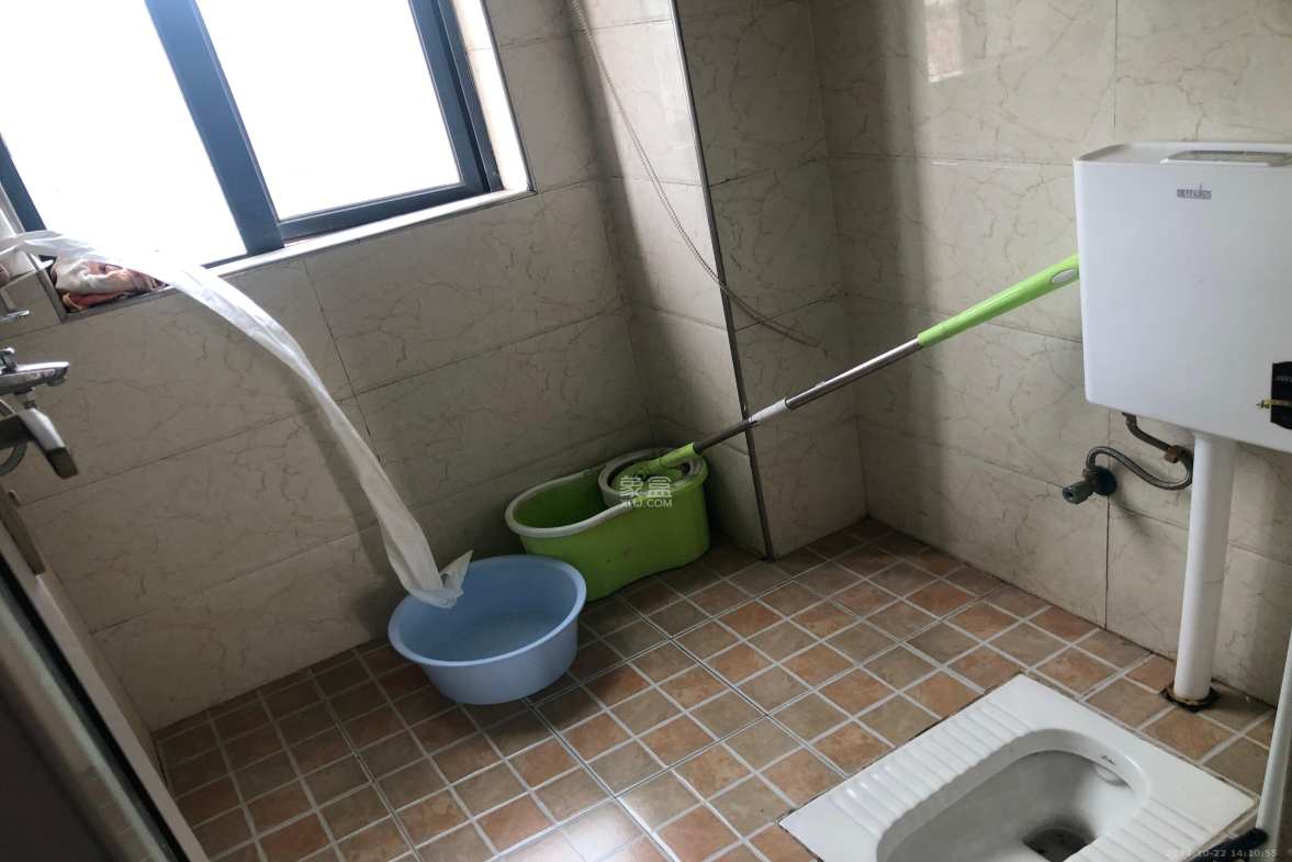 水墨林溪  4室2厅2卫   3200.00元/月室内图