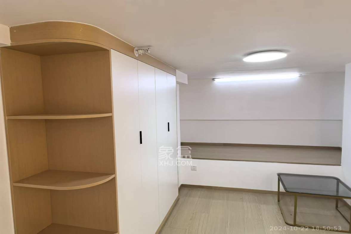 卓越中寰  2室1厅1卫   1800.00元/月室内图
