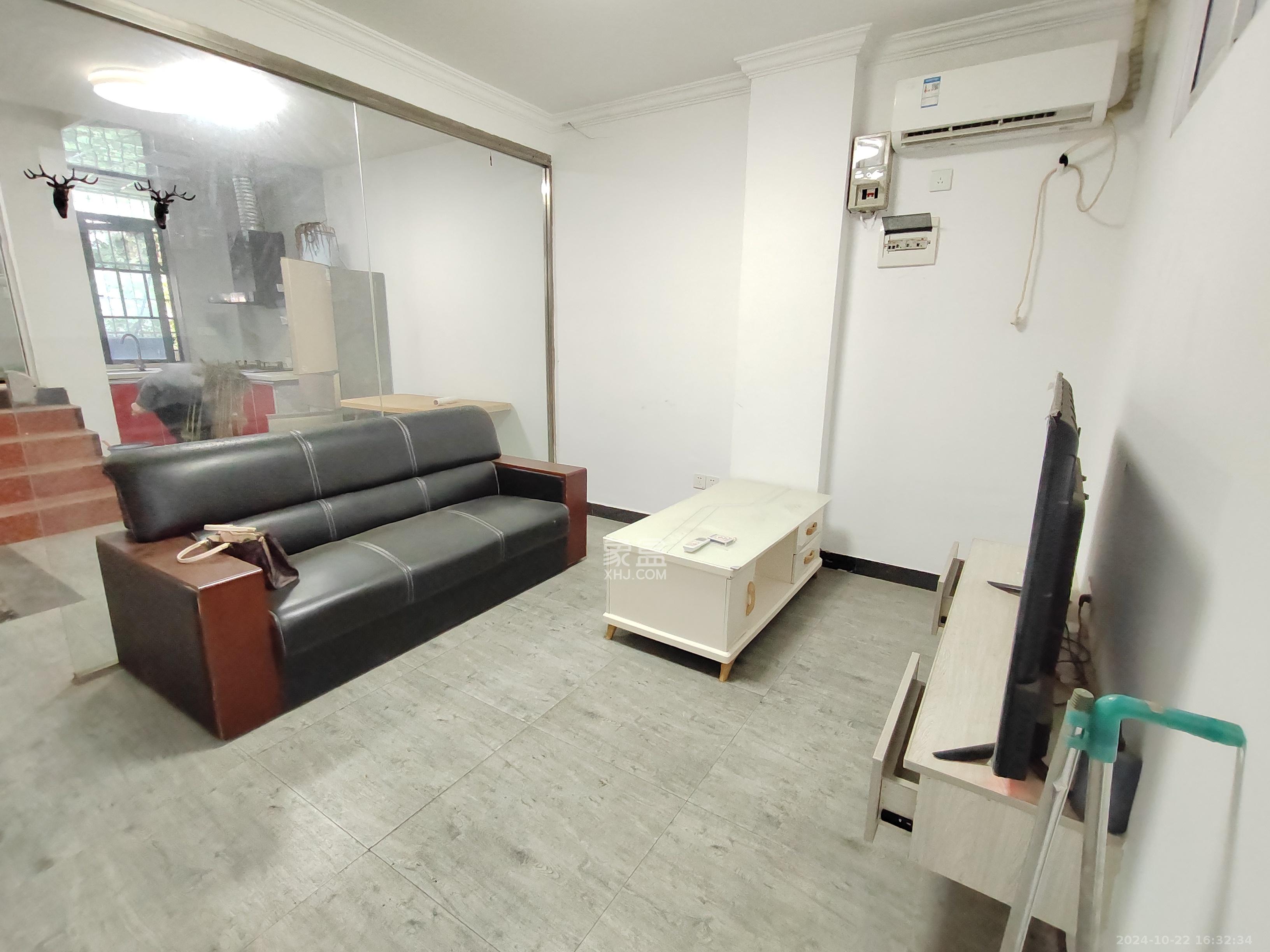 盛地春天里   80.0㎡      999.0元/月室内图