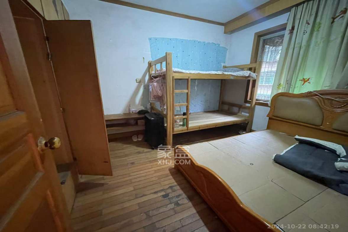 南天花园  3室2厅2卫   2100.00元/月室内图