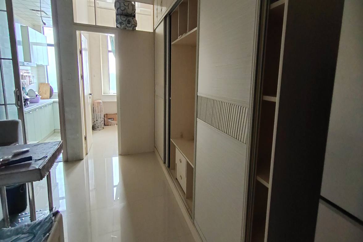 百弘学府城 1室0厅0卫 700.0元/月 百弘学府城 1室0厅0卫 700.0元/月室内图