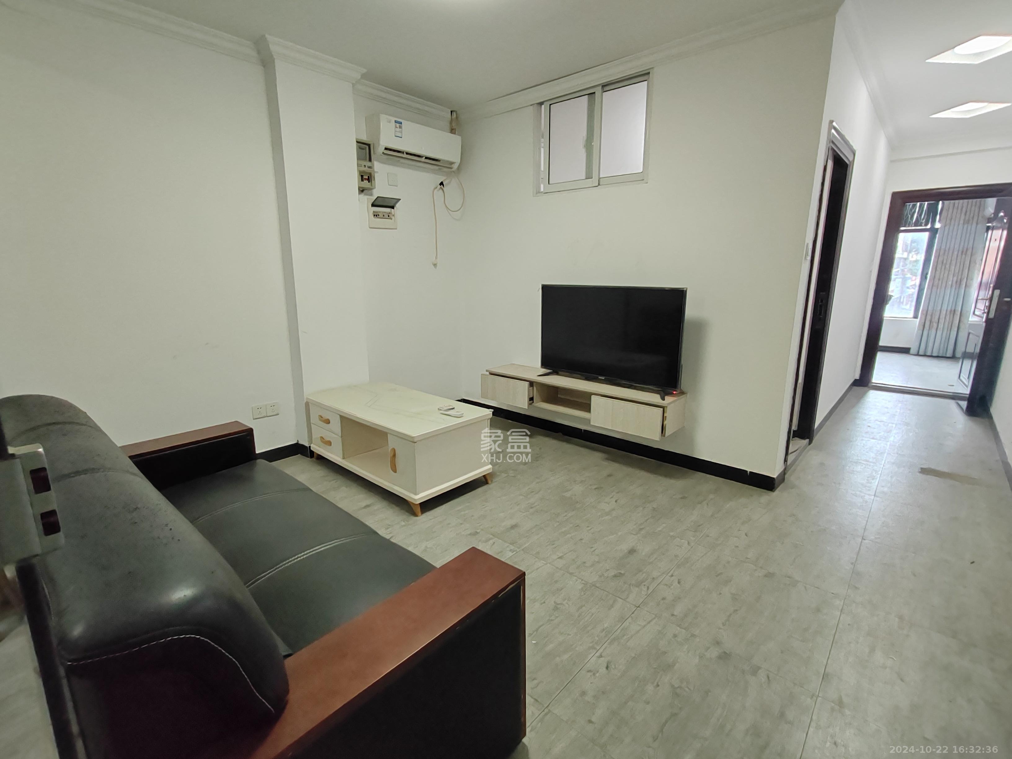 盛地春天里   80.0㎡      999.0元/月室内图