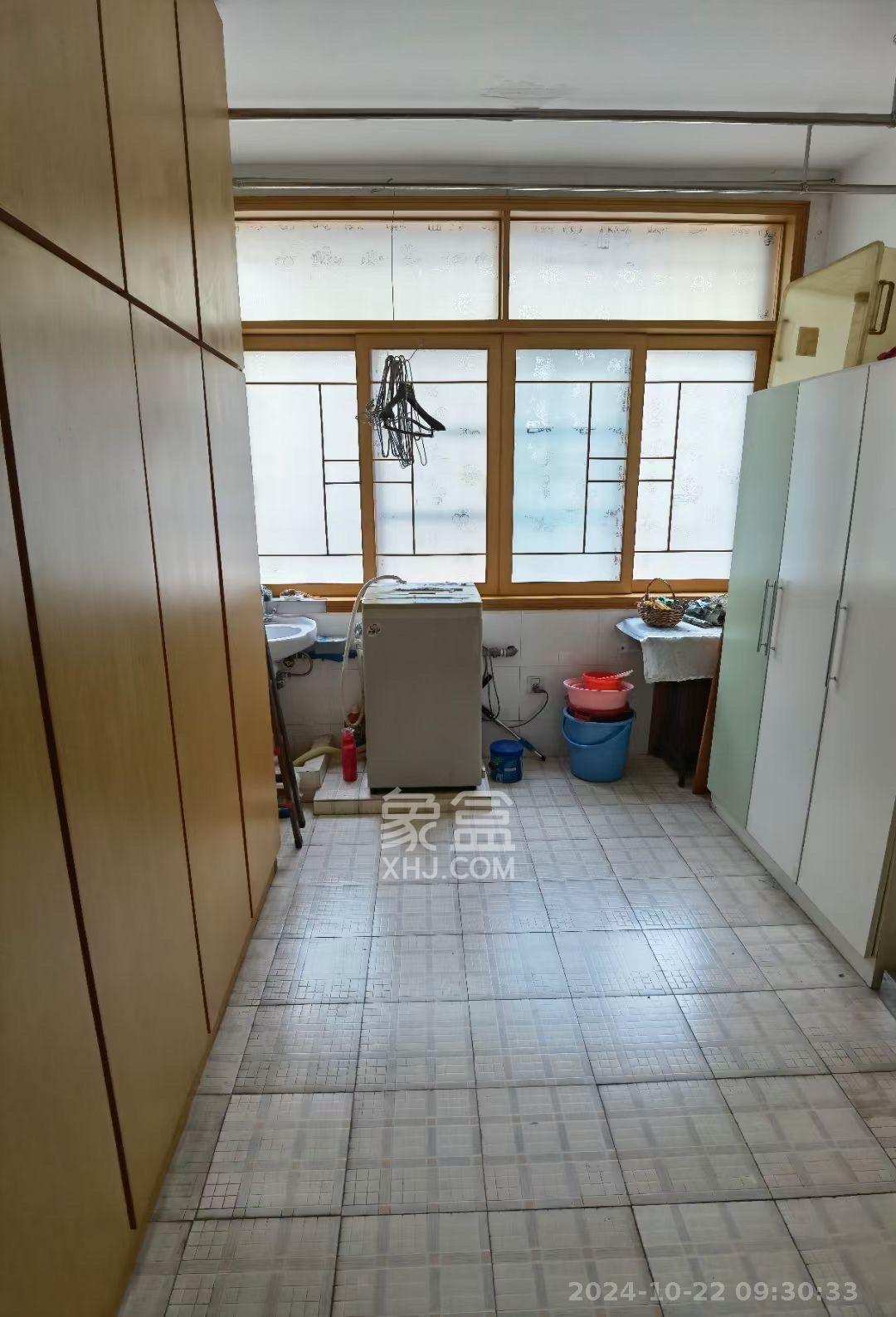 邮电新村  3室1厅1卫   2380.00元/月室内图