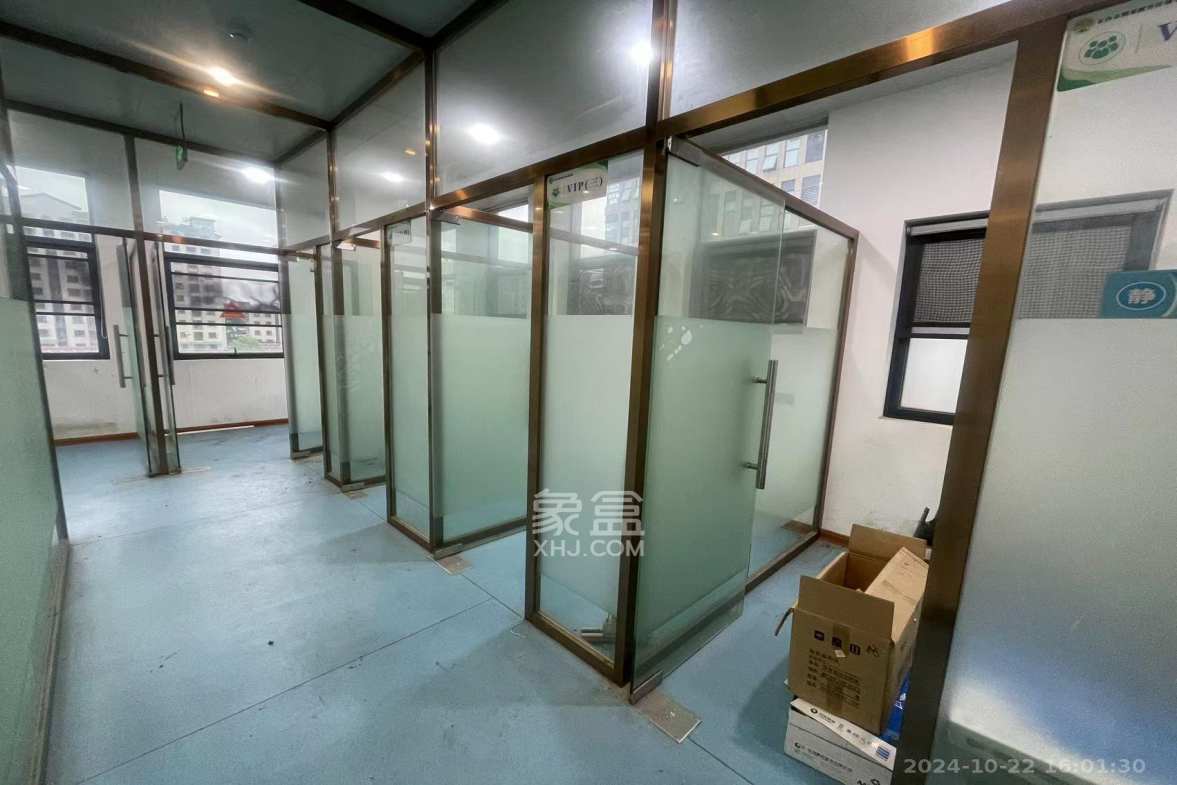 华润置地广场二期  3室2厅1卫   3600.00元/月室内图