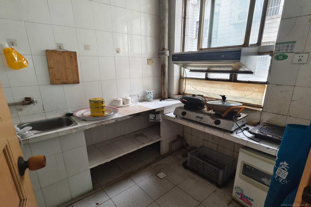 竹园公寓  2室1厅1卫    1800.0元/月 竹园公寓  2室1厅1卫    1800.0元/月室内图