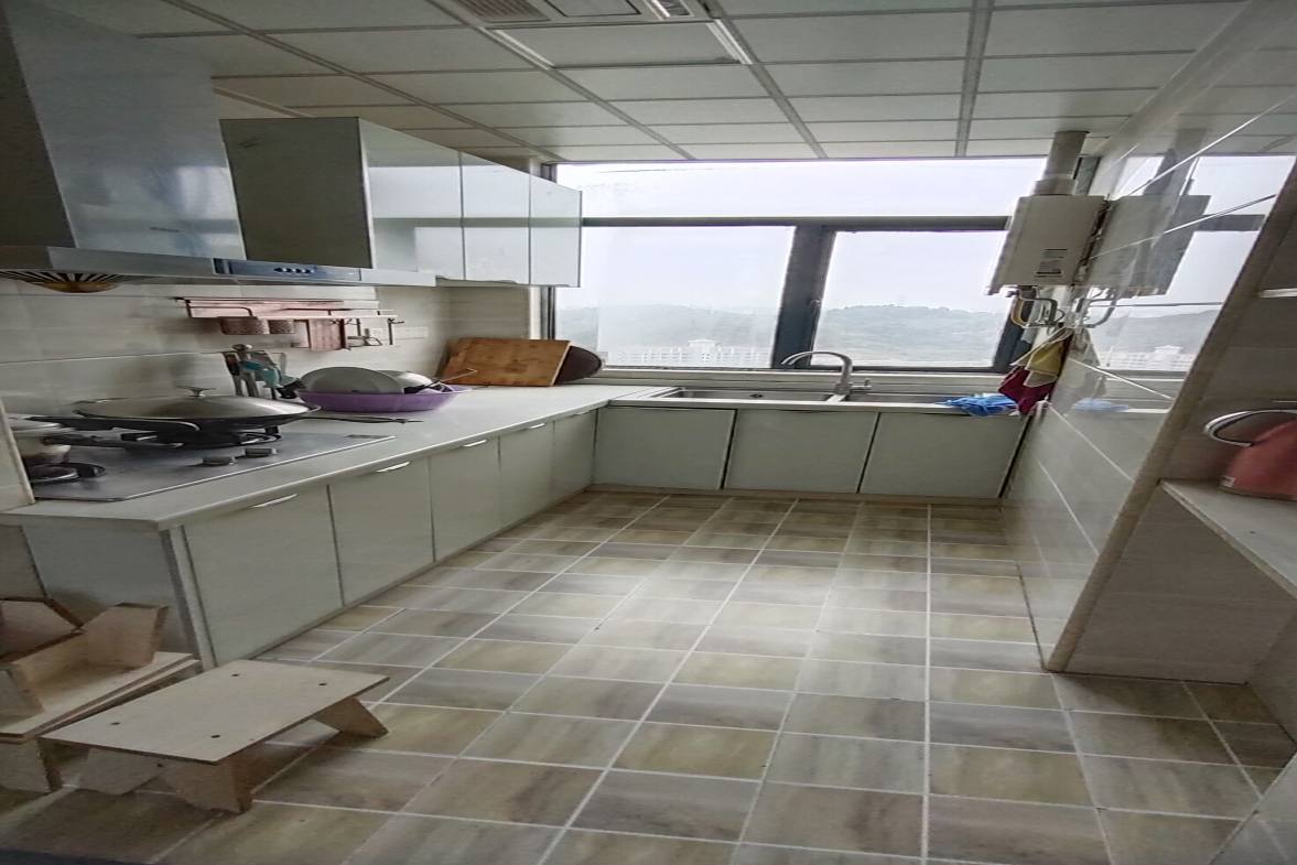 百弘学府城 1室0厅0卫 700.0元/月 百弘学府城 1室0厅0卫 700.0元/月室内图