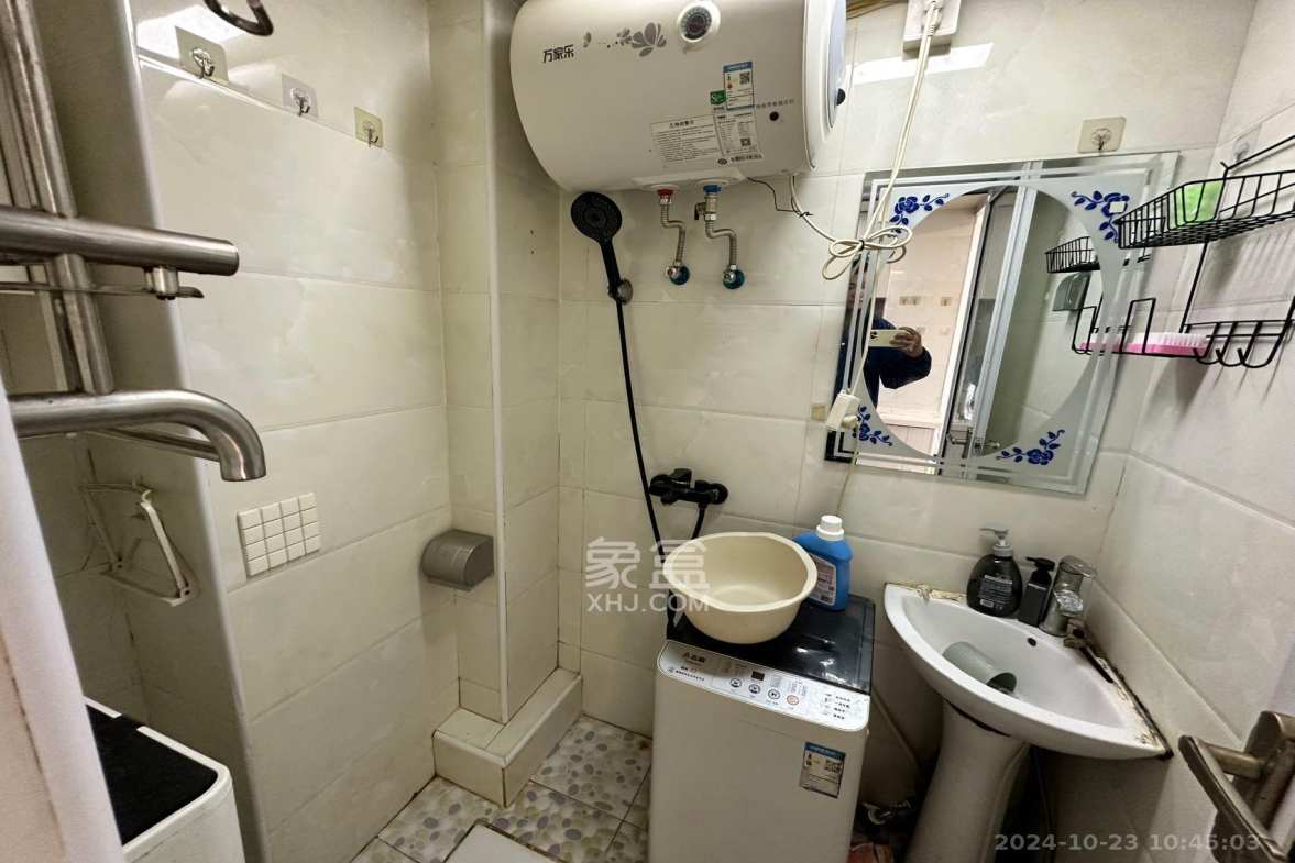 中建芙蓉嘉苑  1室1厅1卫    1200.0元/月户型图