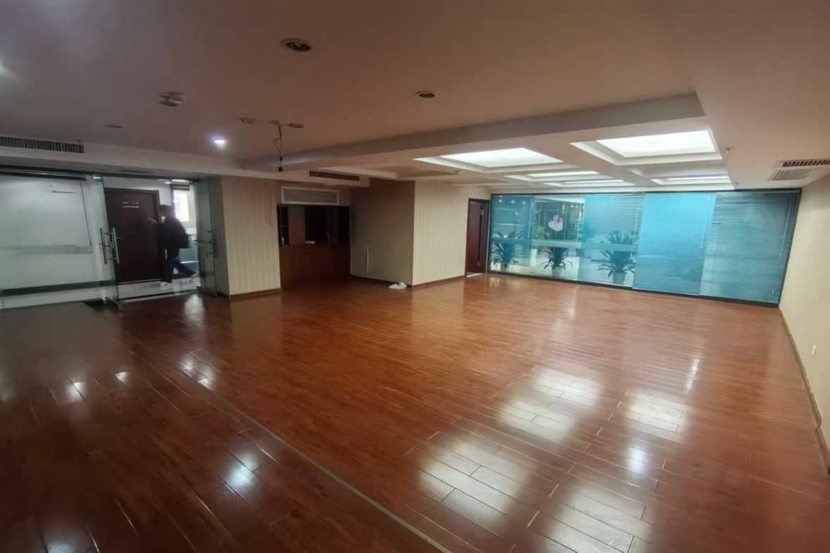 世纪大厦  1室1厅1卫   27.50万室内图