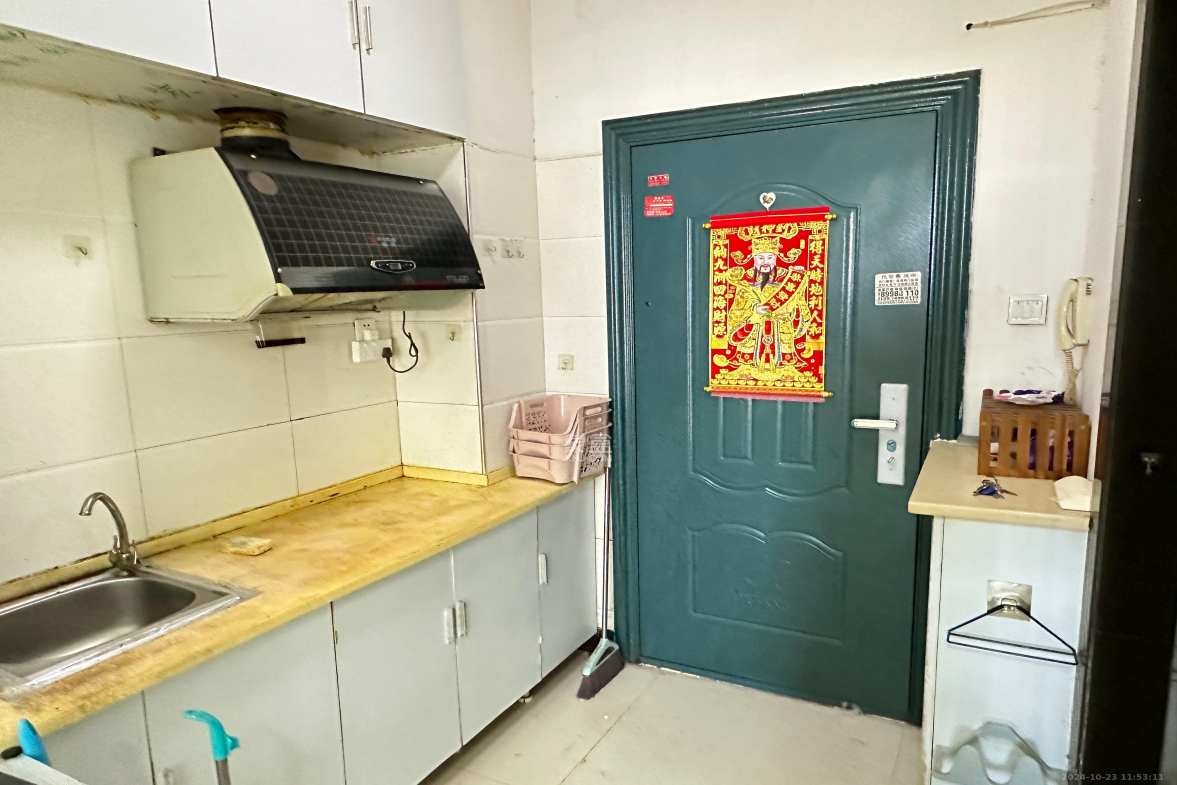 伍家岭生活广场  1室1厅1卫   1400.00元/月室内图