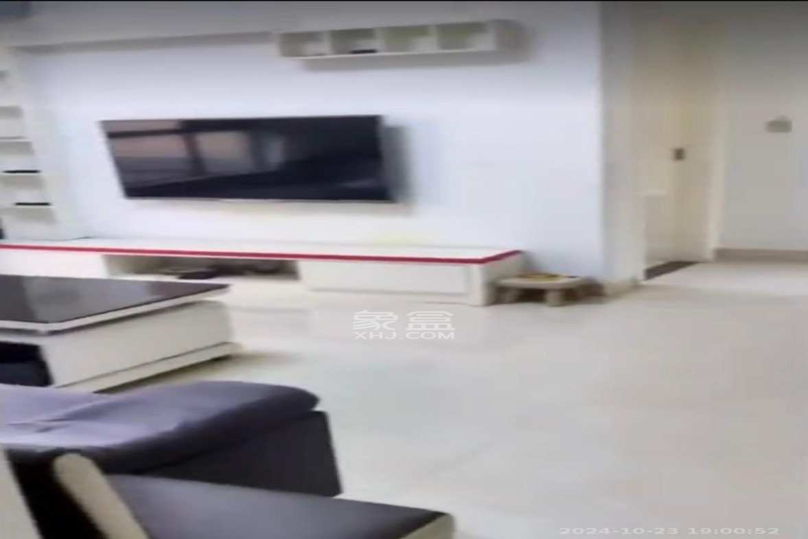 荣盛花语馨苑 3室2厅1卫 2600.0元/月 荣盛花语馨苑 3室2厅1卫 2600.0元/月室内图