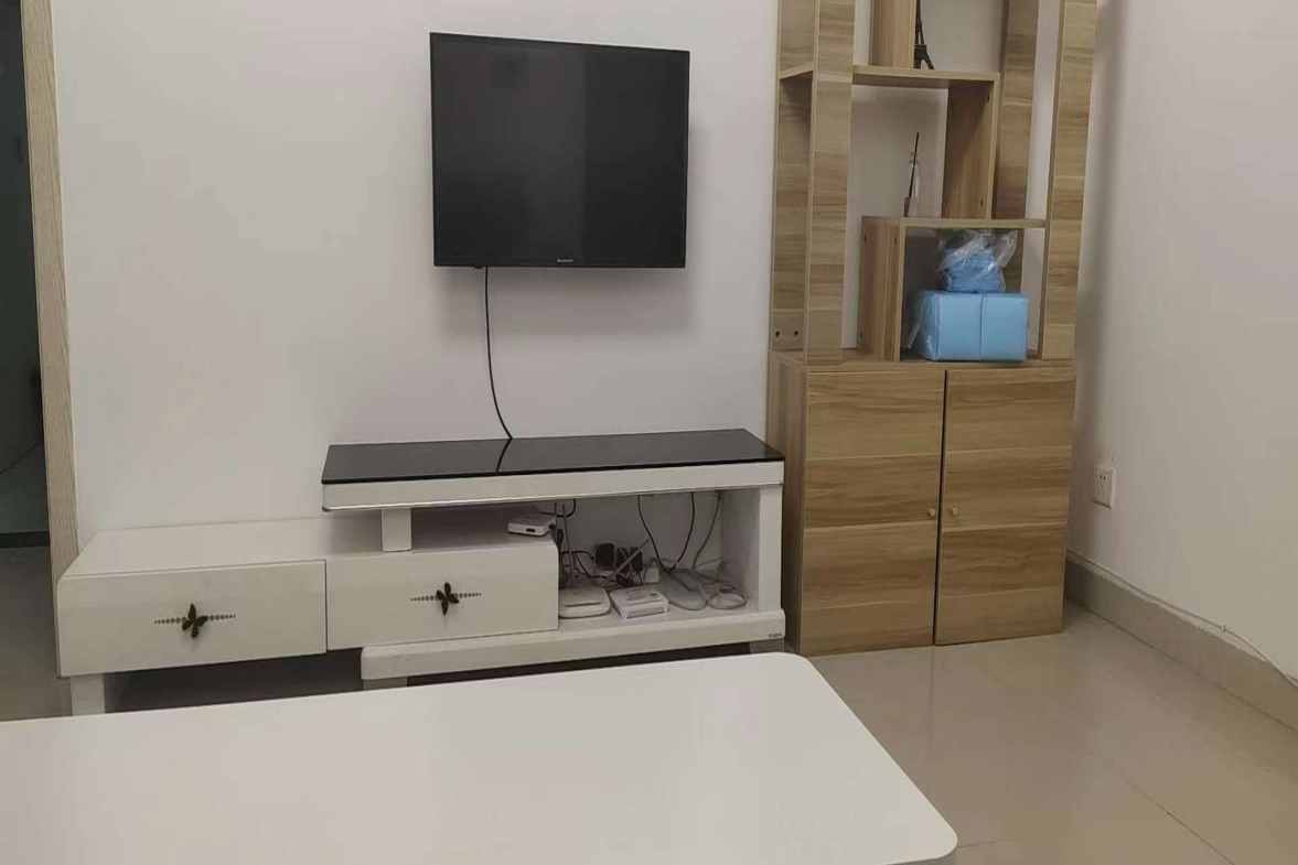 上城世家  2室2厅1卫   1500.00元/月室内图