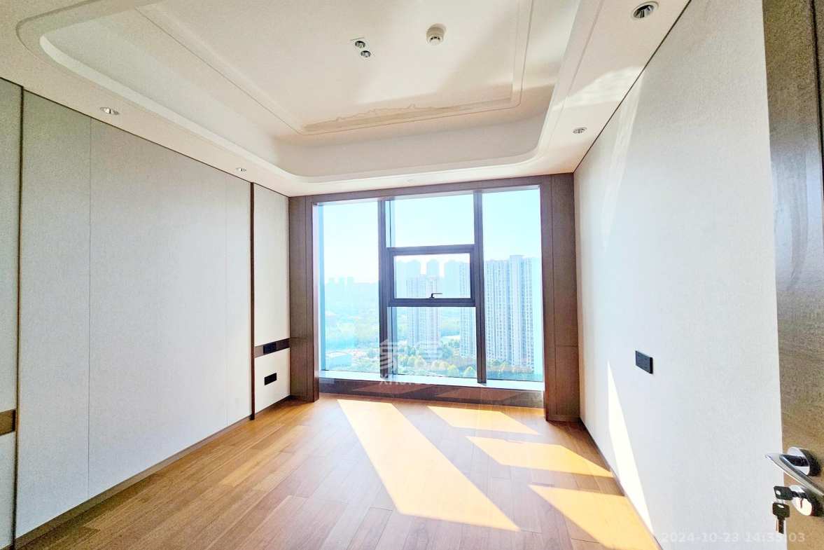 运达中央广场三期  4室2厅3卫   23000.00元/月室内图