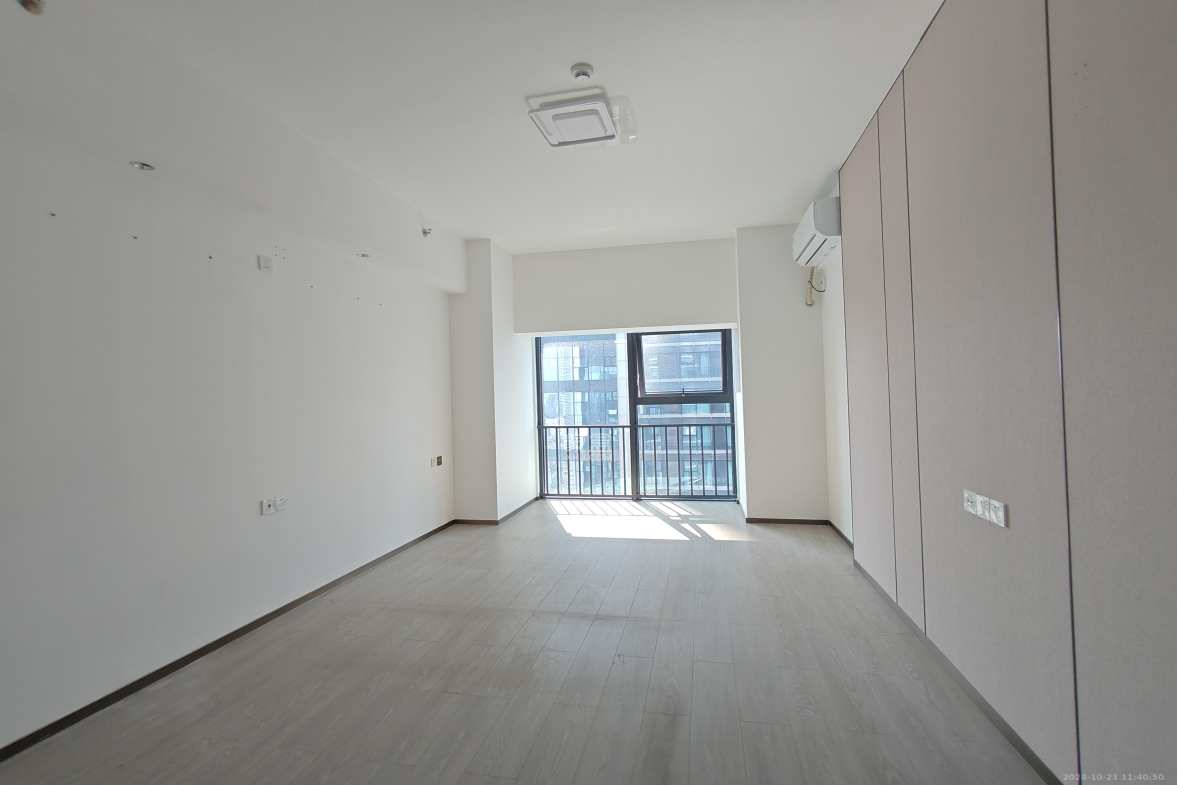 华润置地中心 1室0厅0卫 2500.0元/月 华润置地中心 1室0厅0卫 2500.0元/月室内图