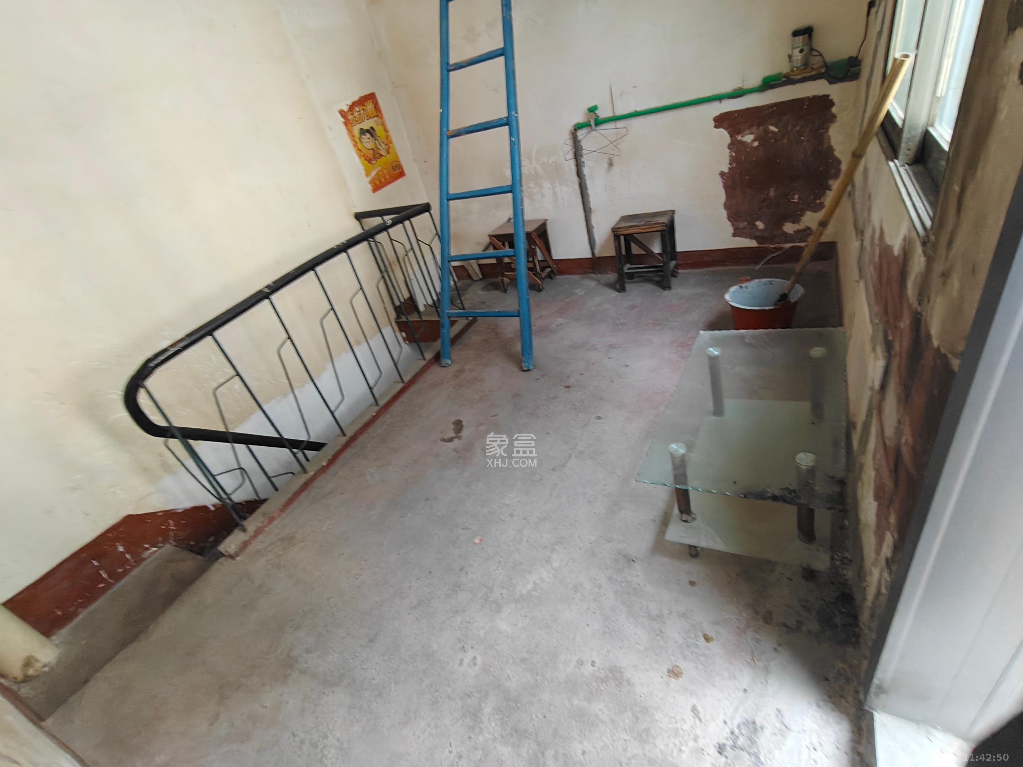 茅亭子   50.0㎡      2800.0元/月室内图