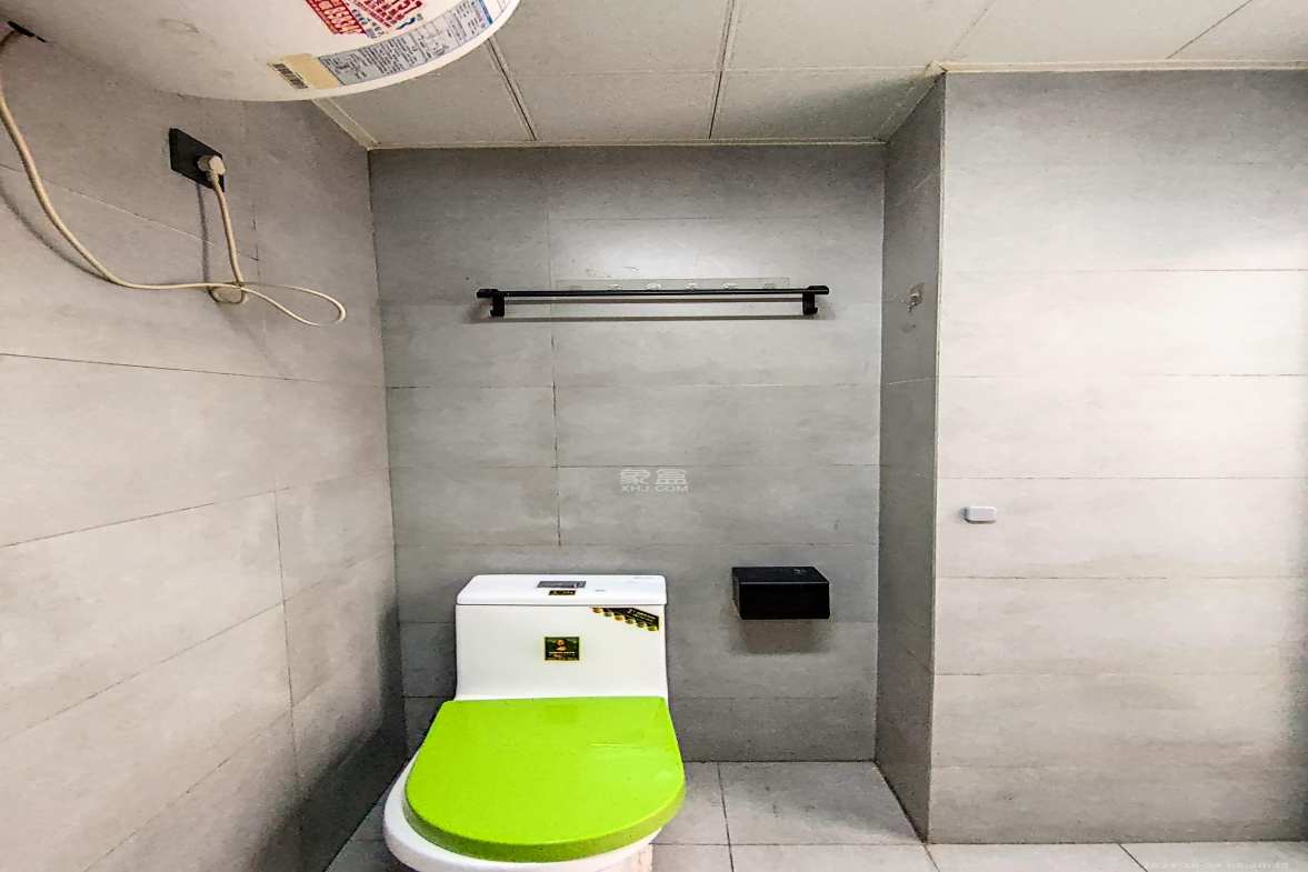 保利国际广场  1室1厅1卫    2700.0元/月 保利国际广场  1室1厅1卫    2700.0元/月室内图