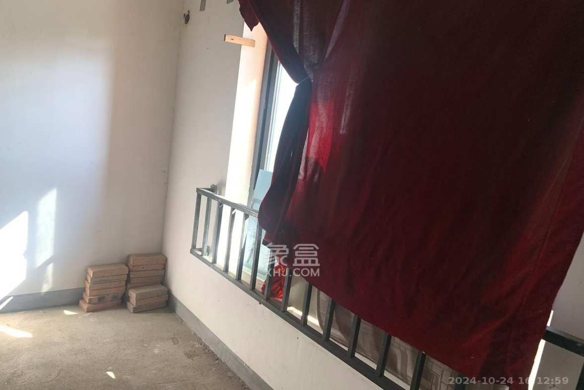 中国铁建国际城二期  3室2厅1卫   1000.00元/月室内图