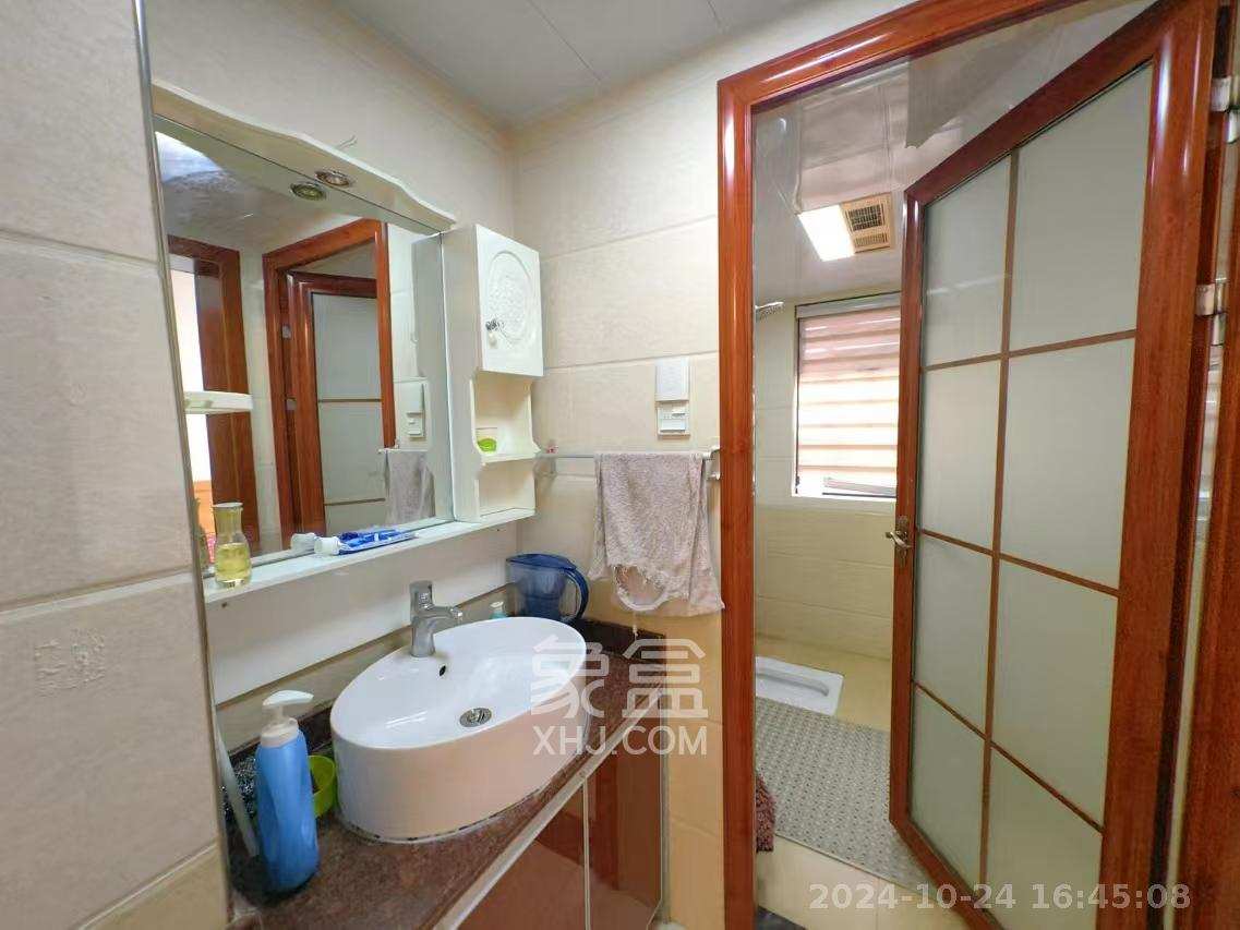 万芙锦城  2室2厅1卫   2500.00元/月室内图