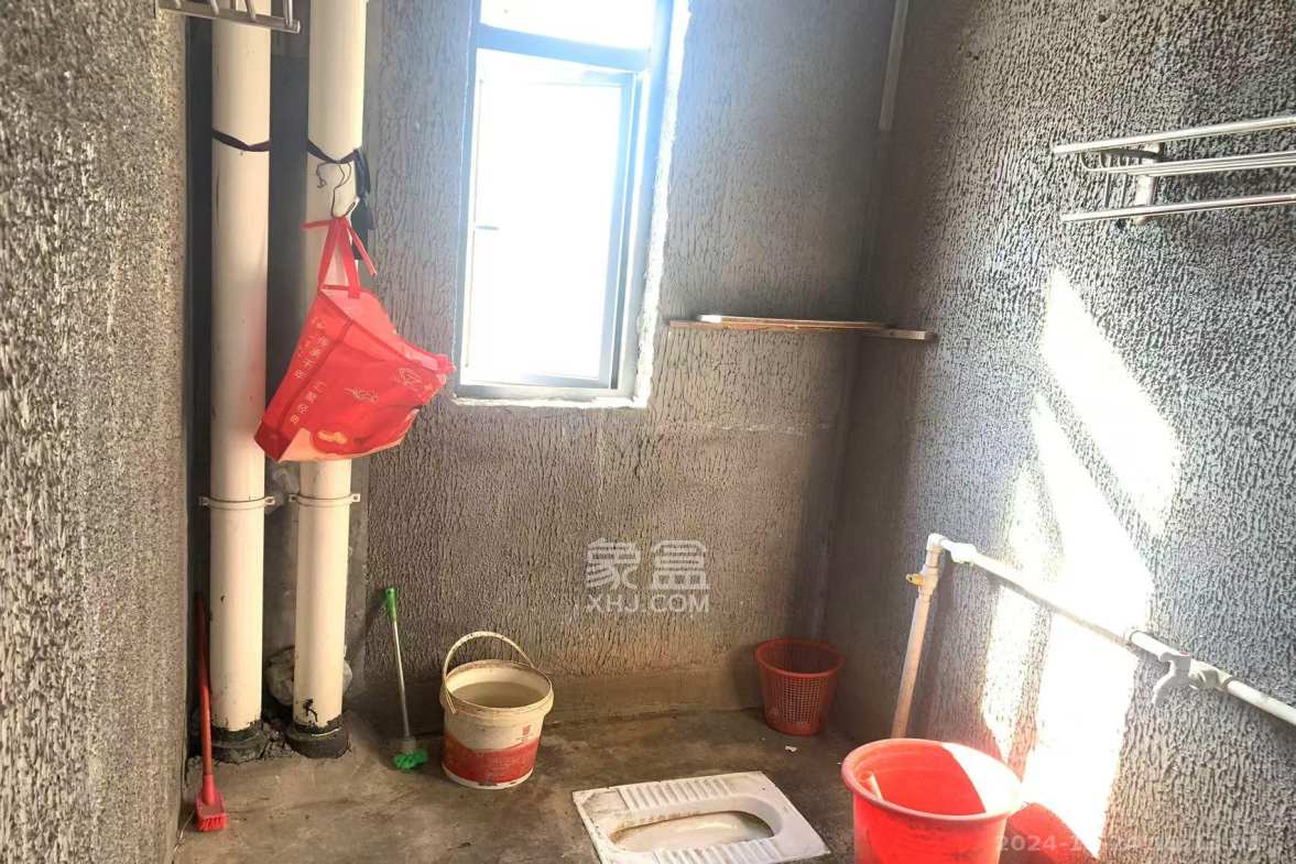 中国铁建国际城二期  3室2厅1卫   1000.00元/月室内图