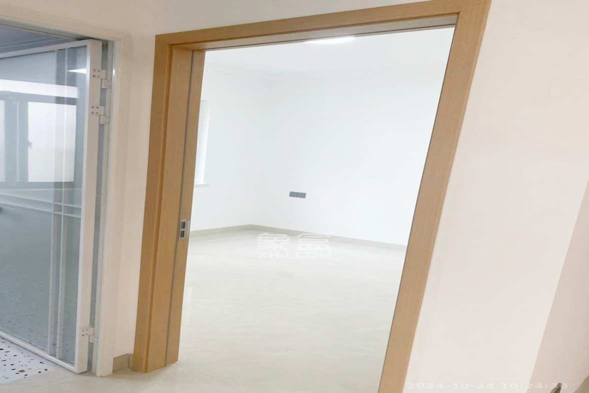 和景家园  2室1厅1卫   1600.00元/月室内图