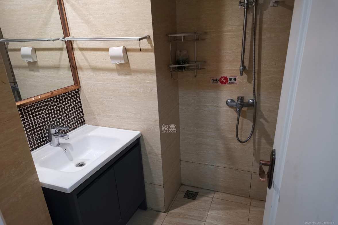 五江天街北区  1室1厅1卫    1400.0元/月室内图