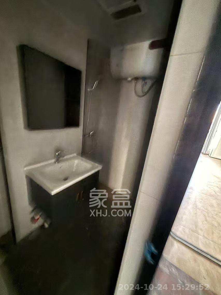 中建芙蓉工社  1室1厅1卫   1400.00元/月室内图