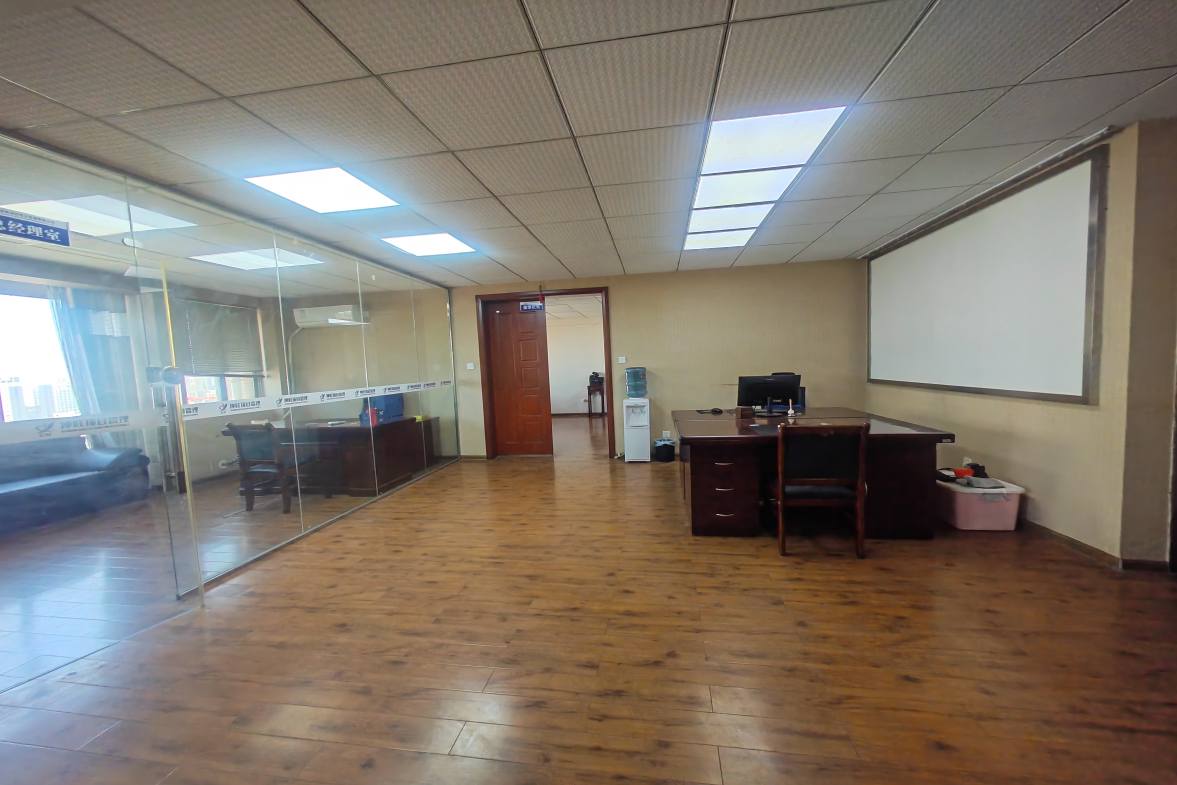 崇和中苑  1室1厅1卫    1000.0元/月室内图