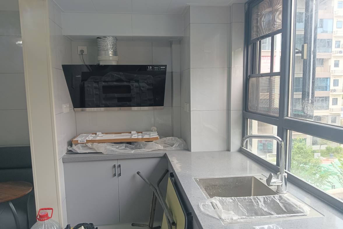 中甸.龙雲台  2室1厅1卫    1200.0元/月室内图