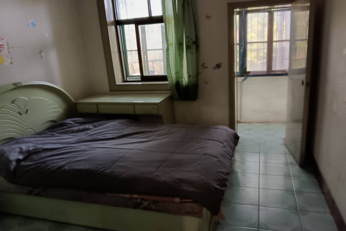 市检察院(贤童街)  5室1厅1卫    700.0元/月室内图