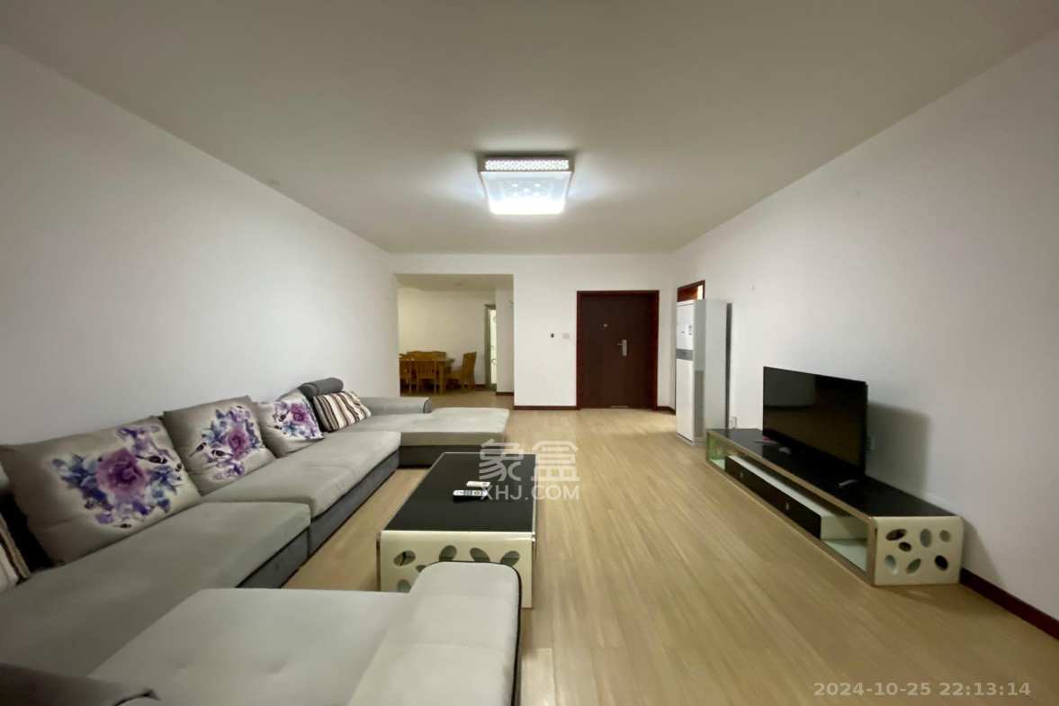 中建麓山和苑  3室2厅2卫    1800.0元/月 中建麓山和苑  3室2厅2卫    1800.0元/月室内图