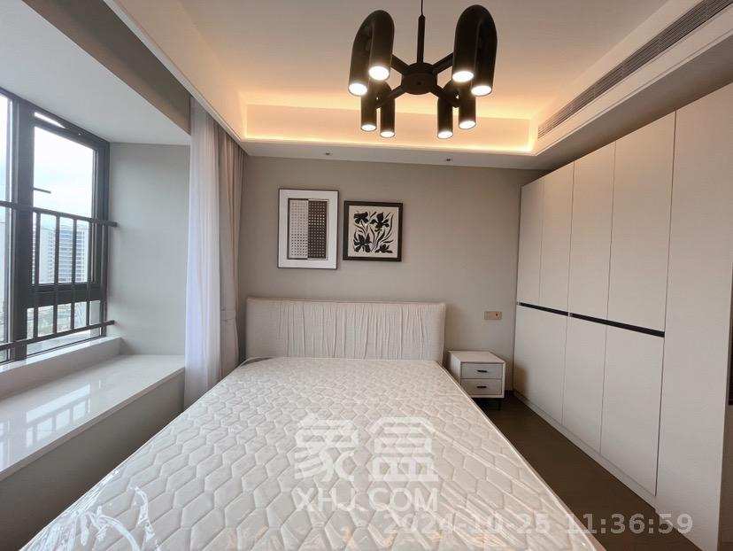 龙湖江与城  3室2厅1卫   4000.00元/月室内图