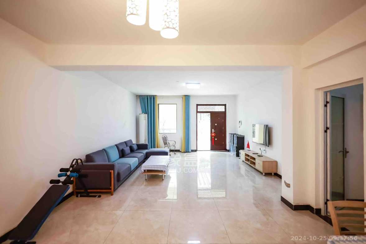 卓越蔚蓝海岸二期  4室2厅2卫    2300.0元/月室内图