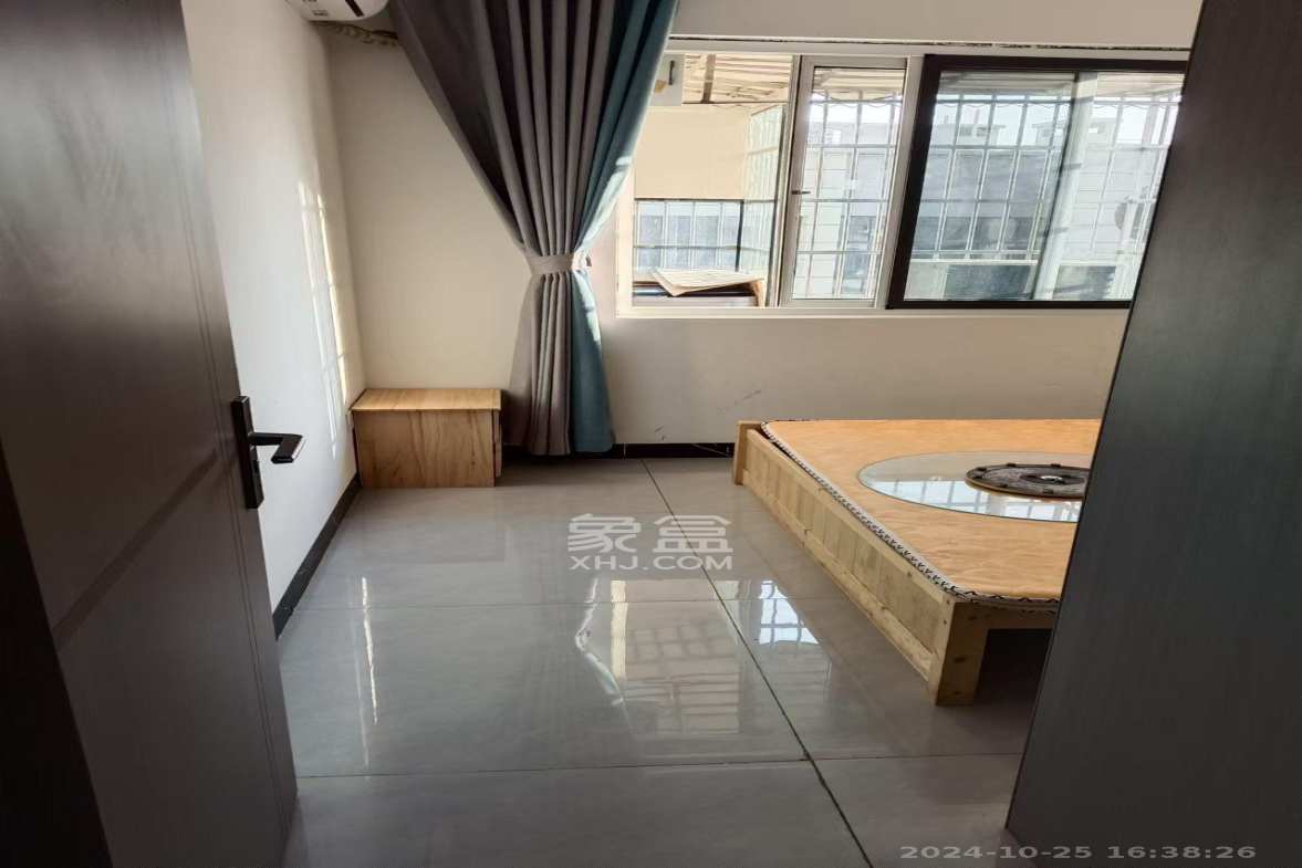 坪山家园  2室1厅1卫   1500.00元/月室内图