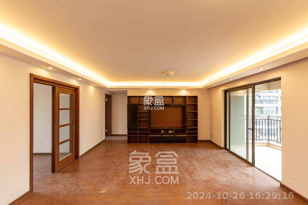 万科金域华府三四期  4室2厅1卫   3200.00元/月室内图