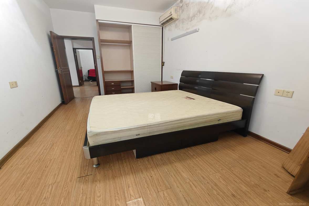 建湘新村  3室2厅1卫   1700.00元/月室内图
