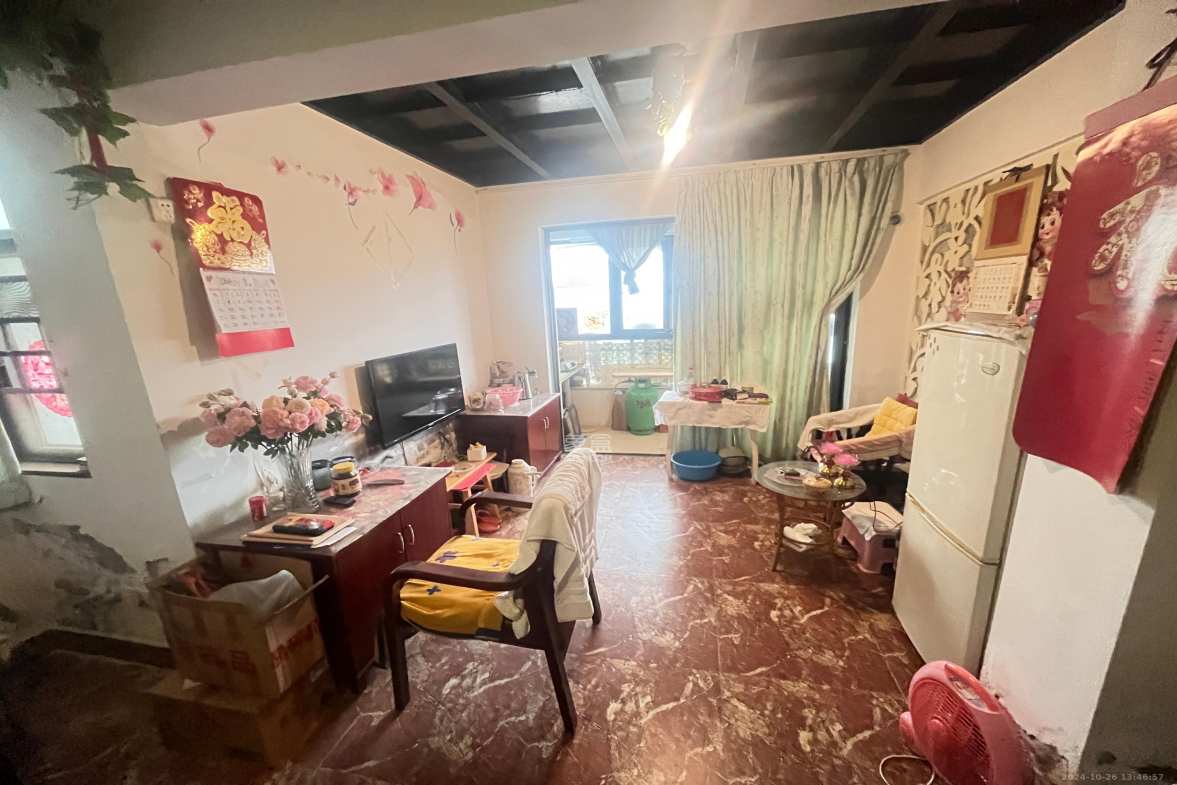 都市兰亭  2室1厅1卫   2000.00元/月室内图1