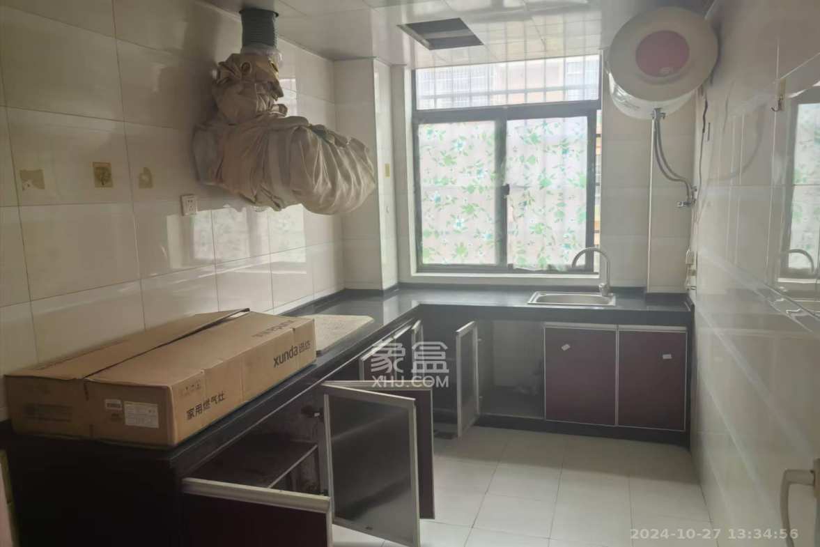 合丰安置小区  3室2厅2卫   1800.00元/月室内图