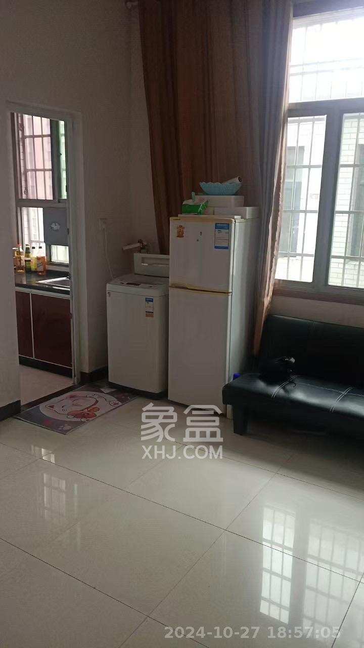 清水小区（浪琴湾清水小区）  1室1厅1卫   1200.00元/月室内图