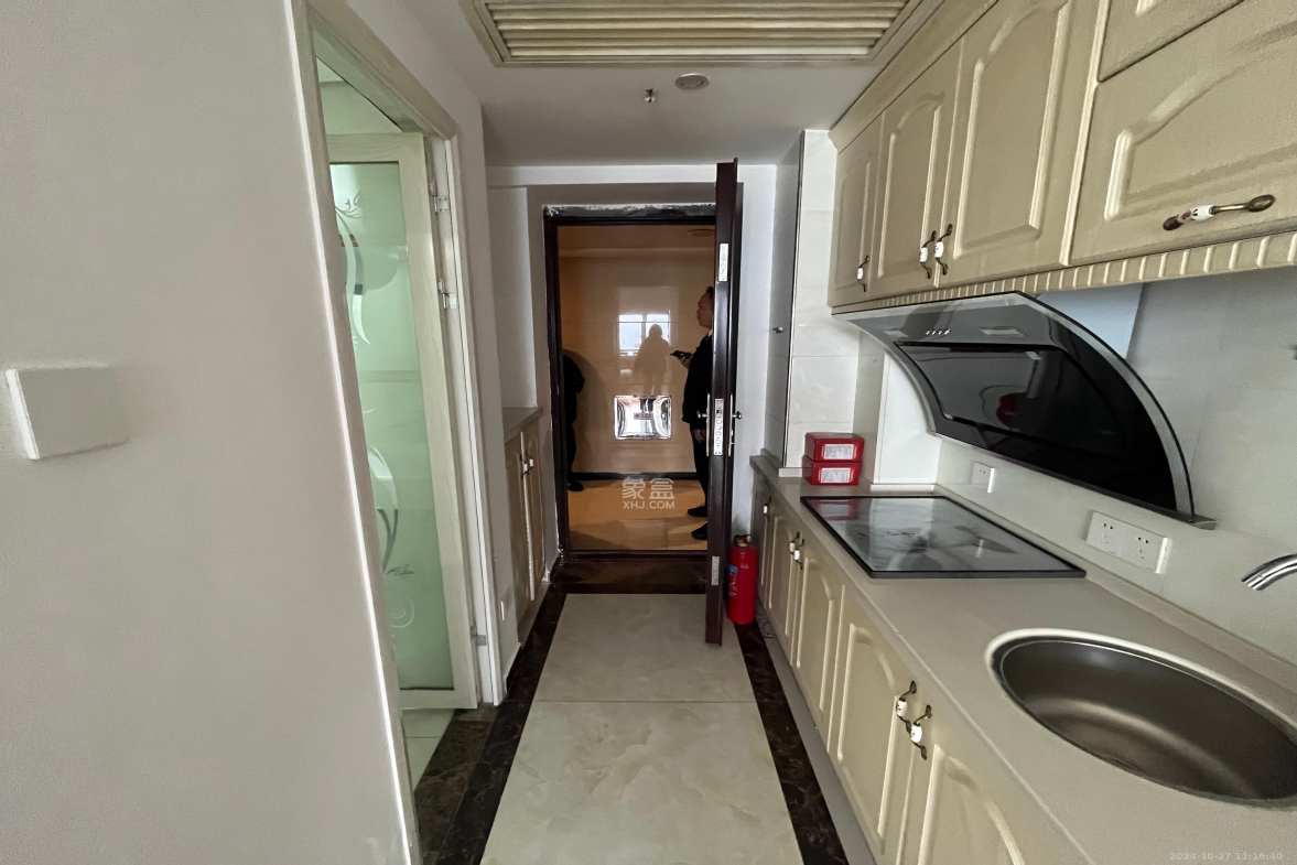 保利国际广场 1室1厅1卫 2000.0元/月 保利国际广场 1室1厅1卫 2000.0元/月室内图