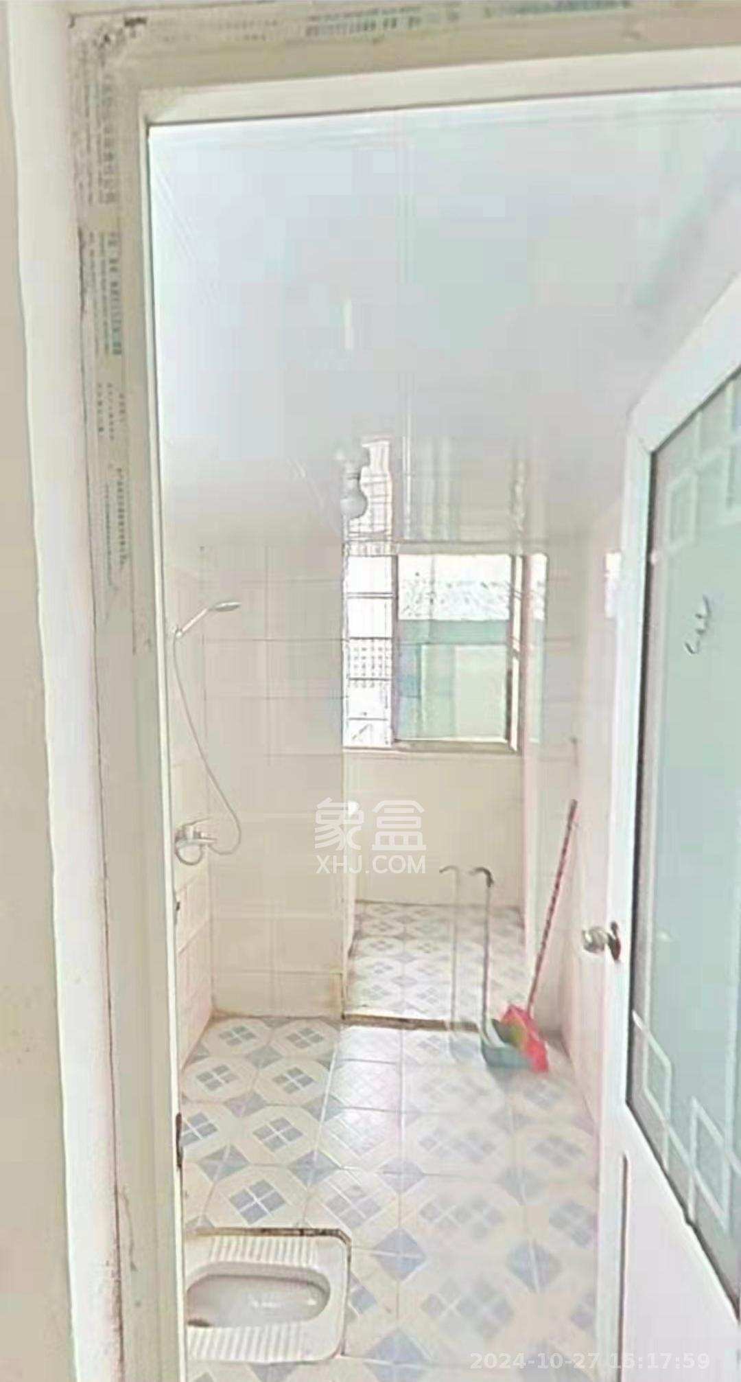 高桥新二号小区  3室1厅1卫   2300.00元/月室内图