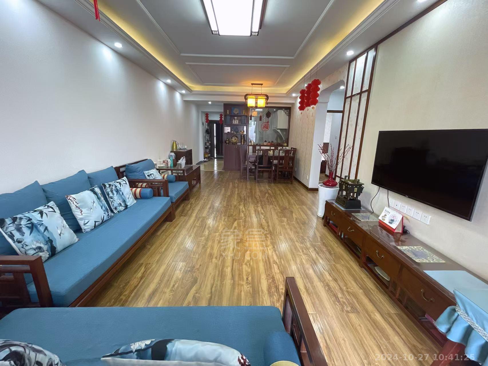 中建御山和苑  2室2厅1卫    2500.0元/月