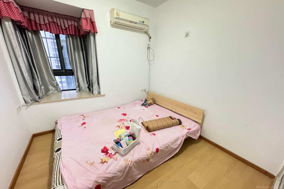 高鑫麓城  1室1厅1卫   2300.00元/月室内图