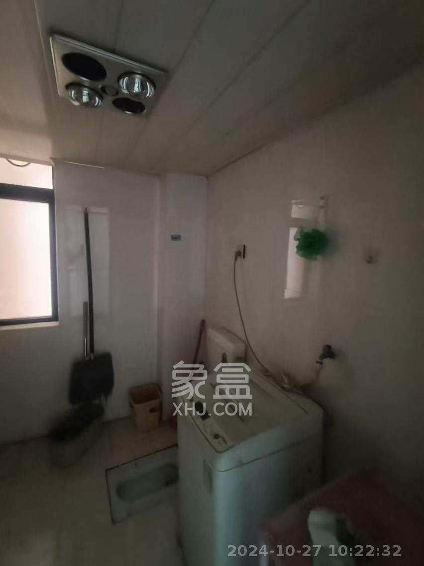湘府9号  2室1厅1卫   2000.00元/月室内图